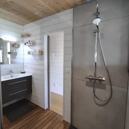 B&B Perchee Avec Vue Imprenable Sur Le De 라카노오세앙