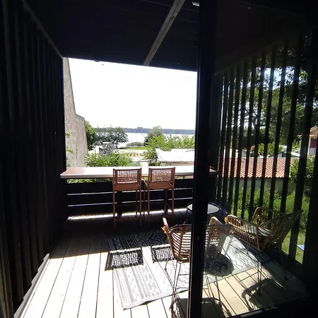 Perchée Avec Vue Imprenable Sur Le De 3*