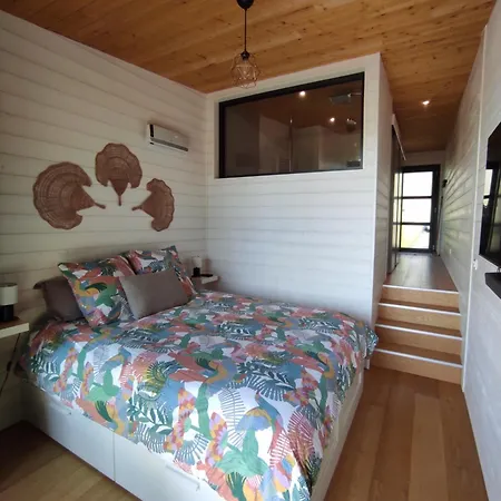B&B Perchee Avec Vue Imprenable Sur Le De